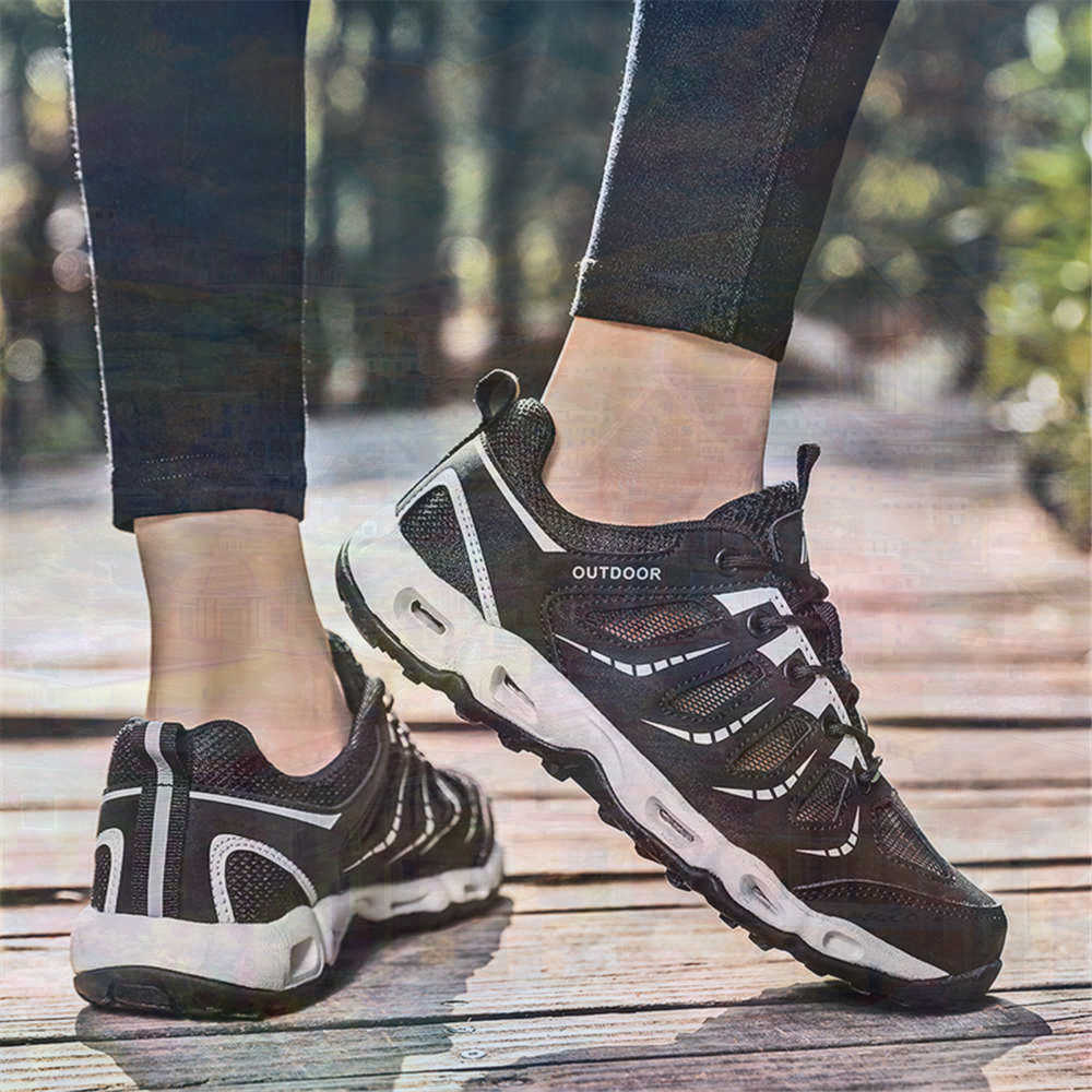 Sumer Round Tip Silver Sneaker - Women'S Red Formal Wear 评论和价格
